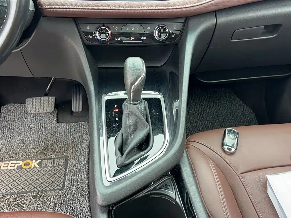 Buick GL6 2018 18T 6-Seater Luxury фото 17