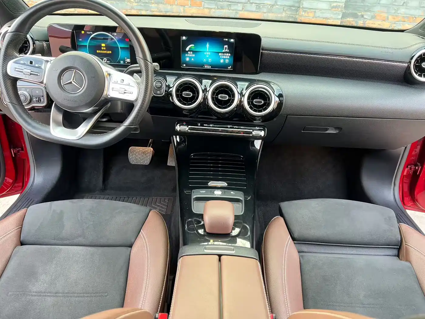 Mercedes-Benz A-Class 2019 A 180 L Sport Sedan фото 6