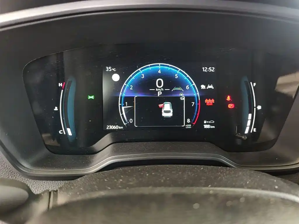 Toyota Corolla Cross 2024 Model 2.0L Pioneer Edition фото 12