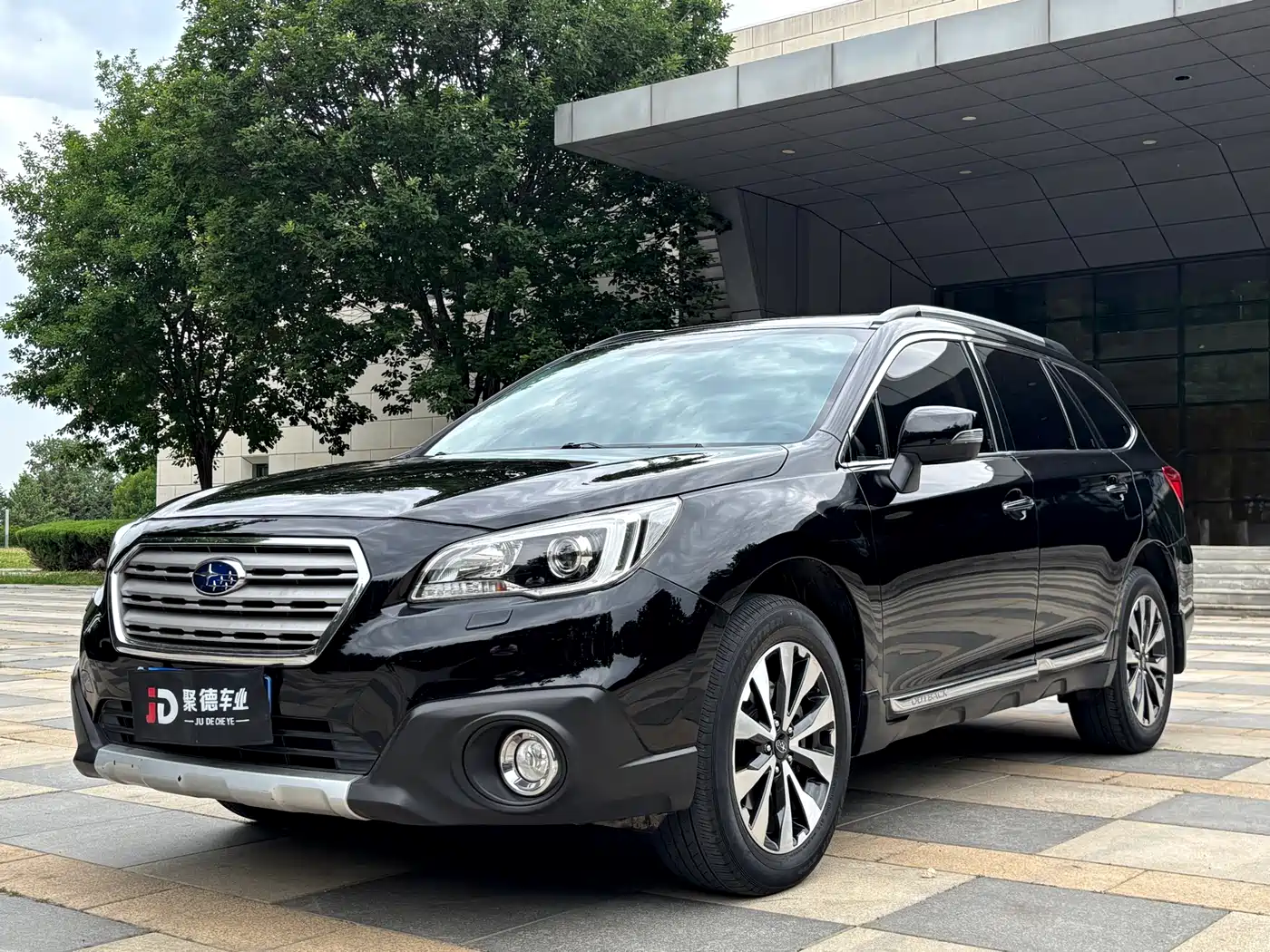 Subaru Outback 2015 2.5i Sport Navigation Edition
