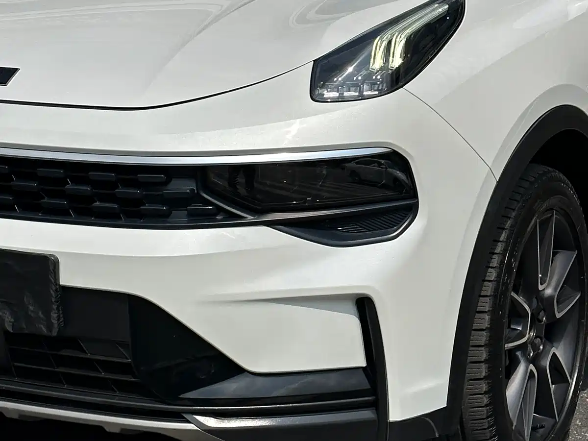 Lynk & Co 01 2021 2.0TD 2WD Pro фото 4