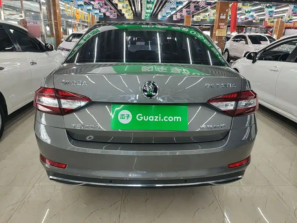 Фото 6 - Škoda Octavia