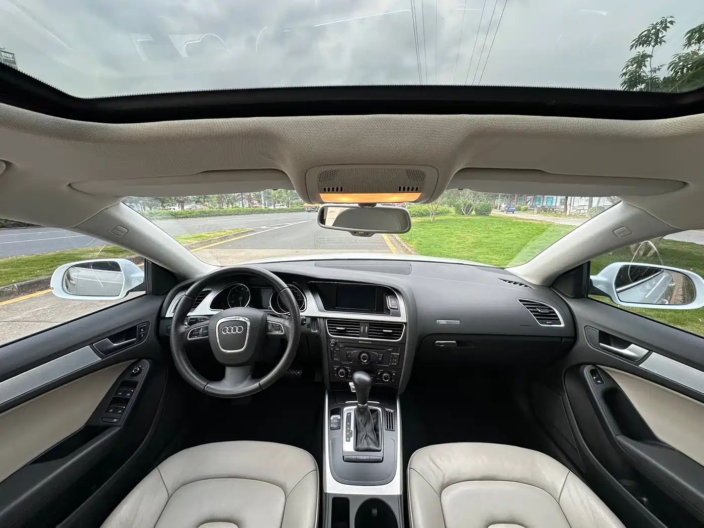 Audi A5 (Import) 2010 2.0TFSI Sportback Comfort фото 5