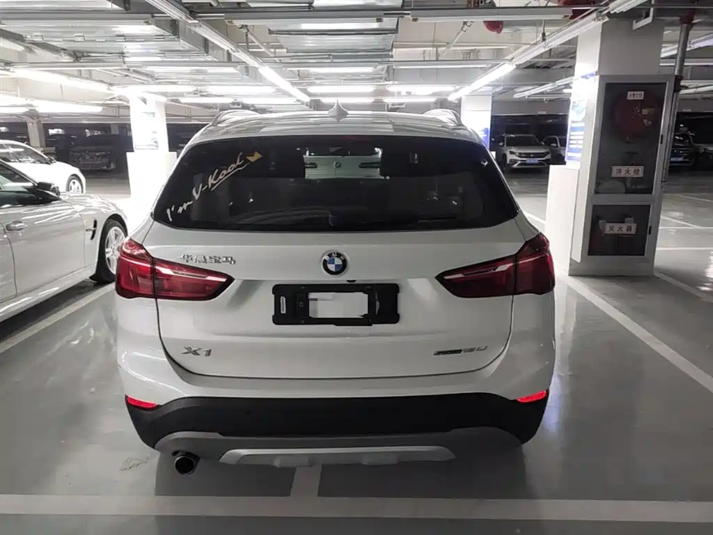 BMW X1 2019 sDrive18Li Premium Model фото 10