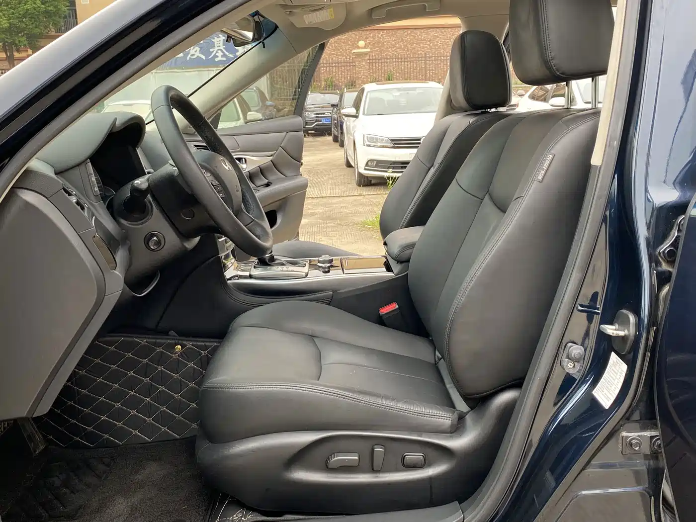 Infiniti Q70 2018 2017 Q70L 2.5L Elite Edition