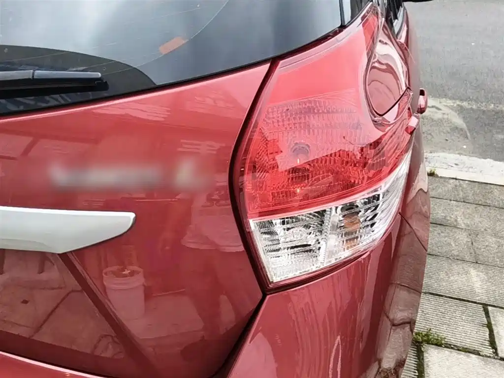 Toyota YARiS L Zhi Xuan 2015 1.5E Auto Charming Edition фото 8