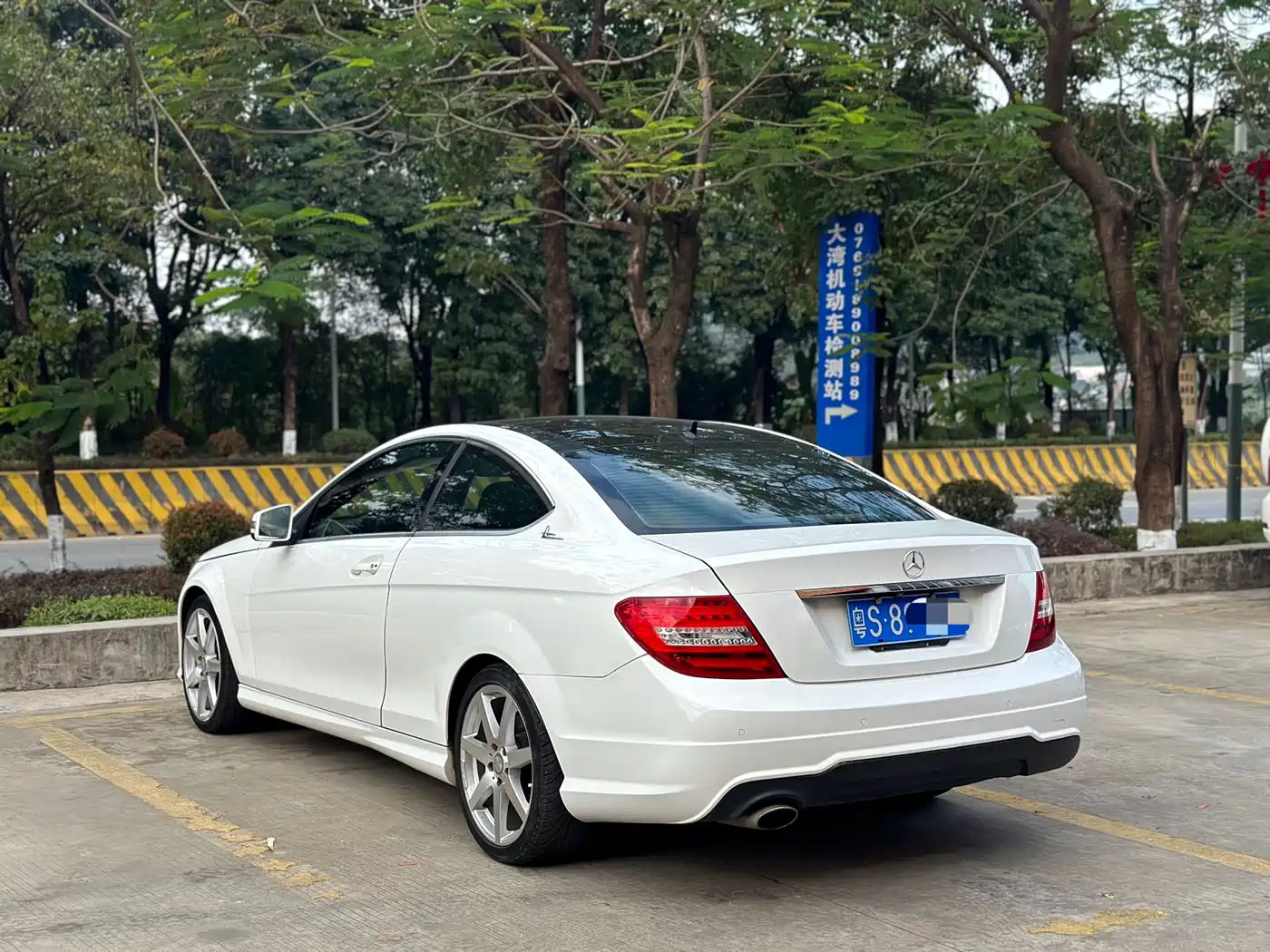 Mercedes-Benz C-Class (Import) 2013 C 180 Coupe фото 4