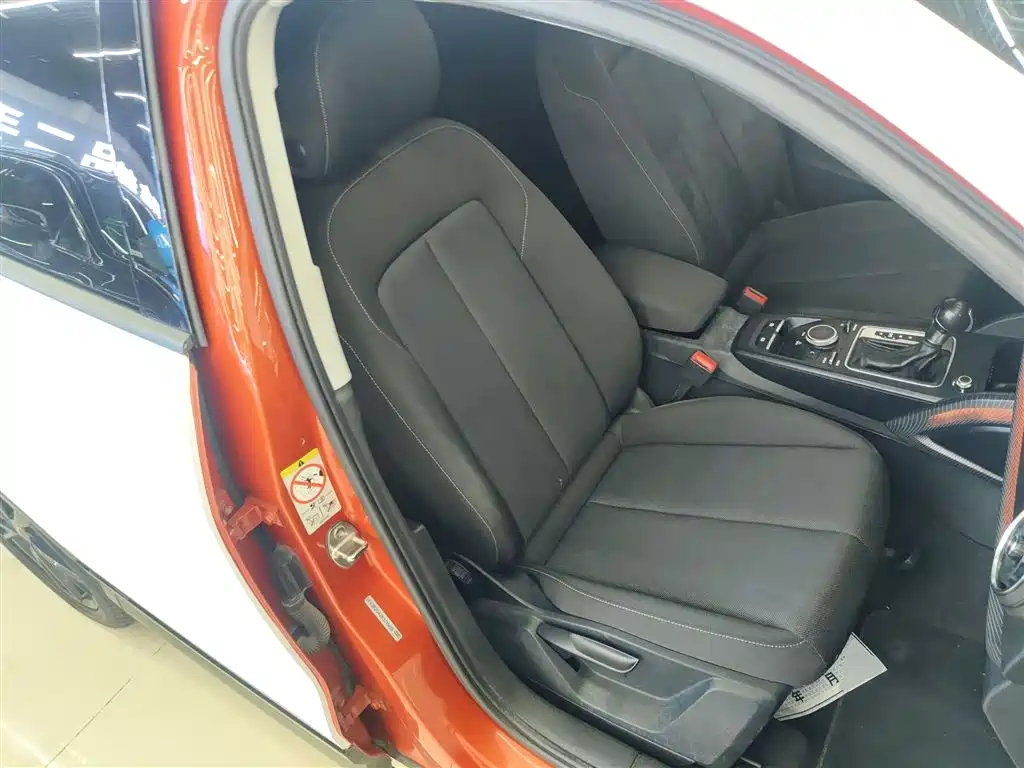 Audi Q2L 2018 35 TFSI Launch Exclusive Edition China V фото 20