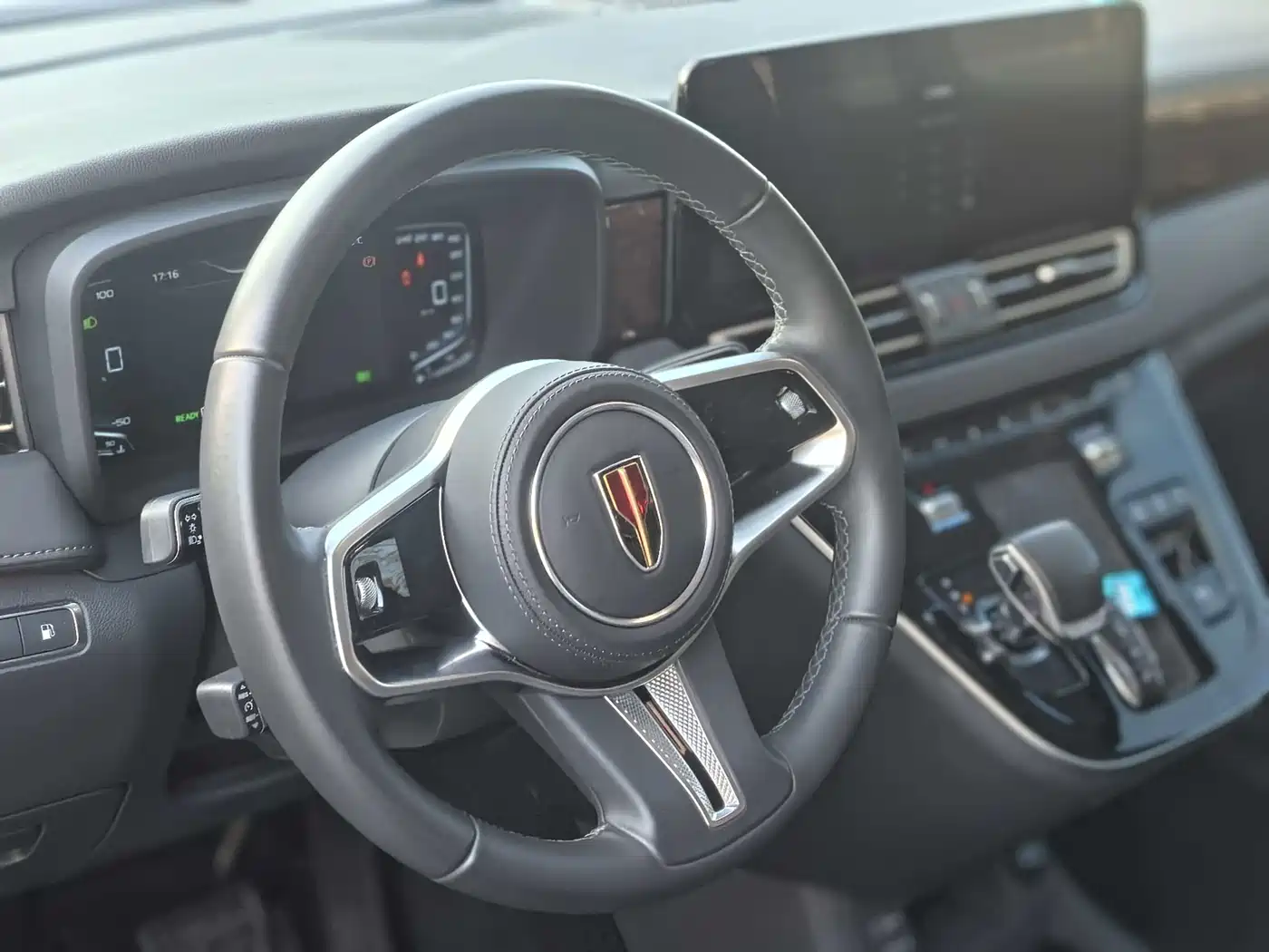 Hongqi HQ9 PHEV 2024 Model 2.0T AWD Luxury Edition фото 14