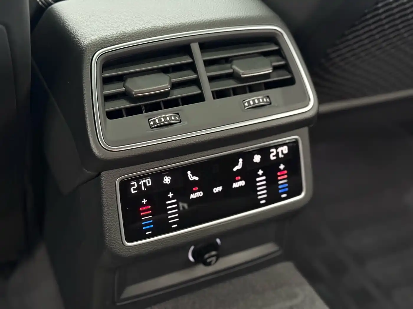 Audi A6L 2021 45 TFSI Exclusive Sport фото 8