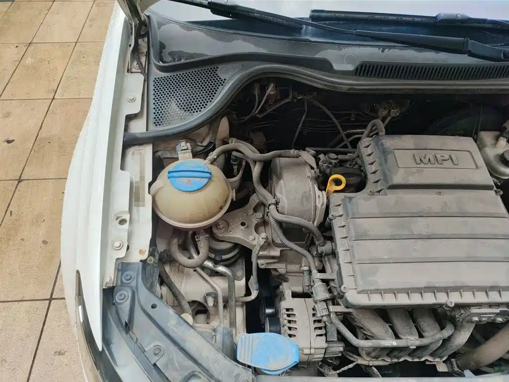 Volkswagen Polo 2016 1.6L Automatic Comfort фото 23