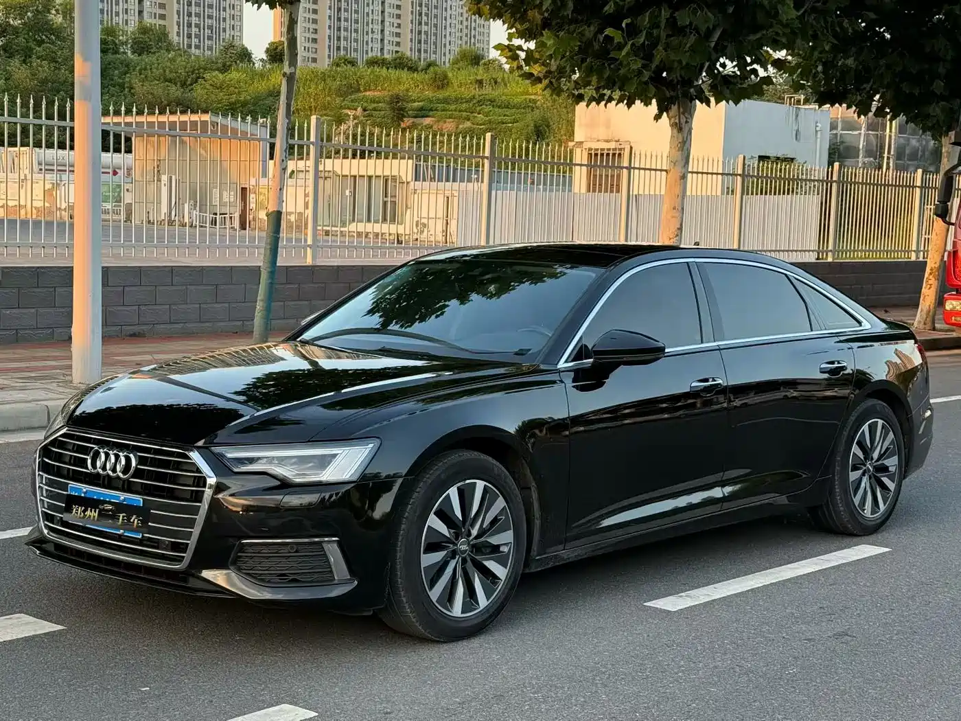 Photo 1 - Audi A6L