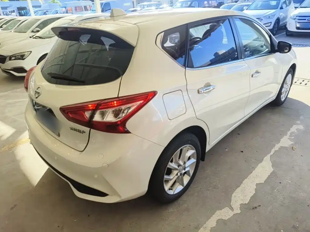 Nissan Tiida 2023 2021 1.6L CVT Smart Drive Edition