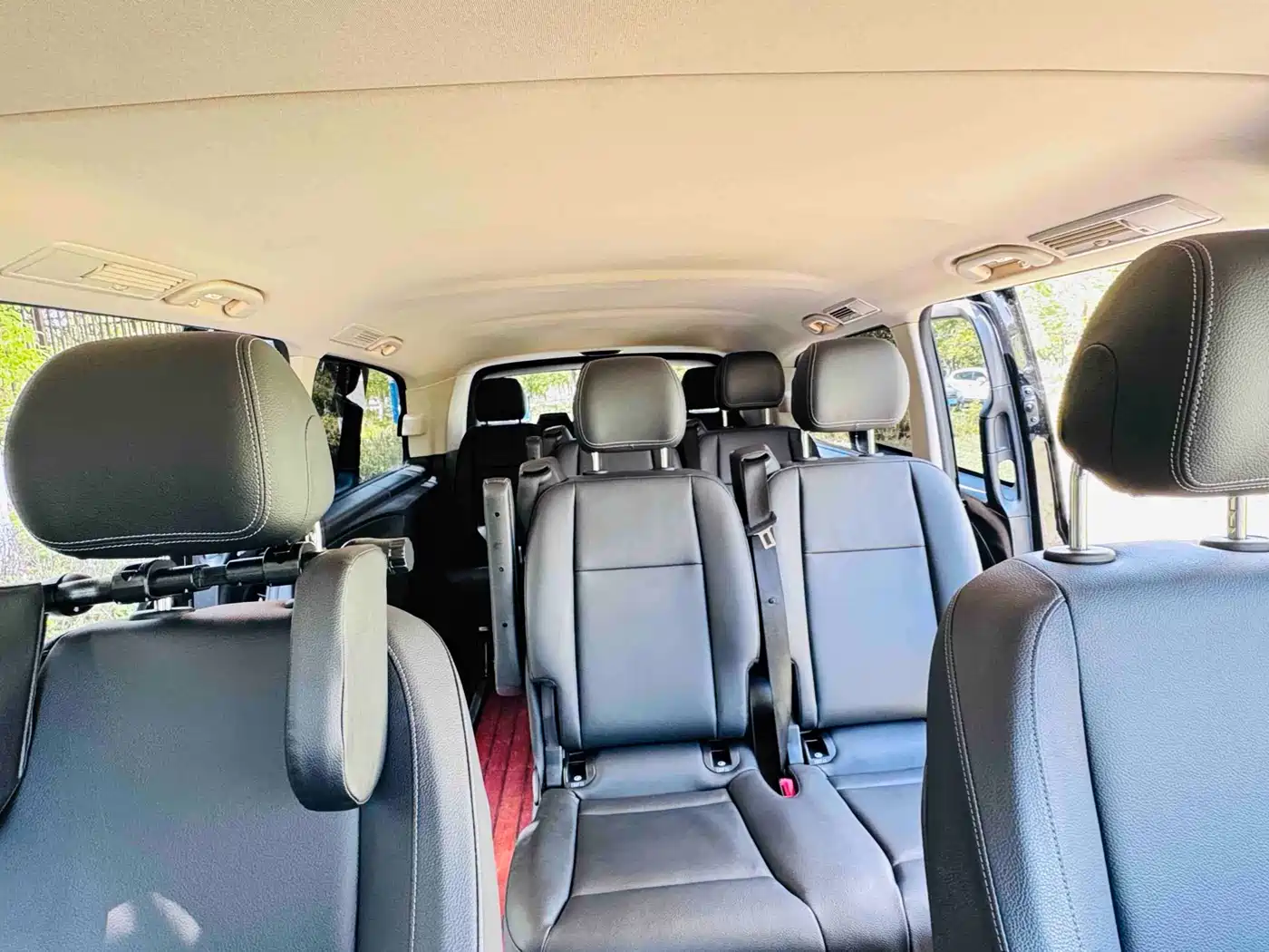 Mercedes-Benz Vito 2021 2.0T Business Edition 9-seater фото 16