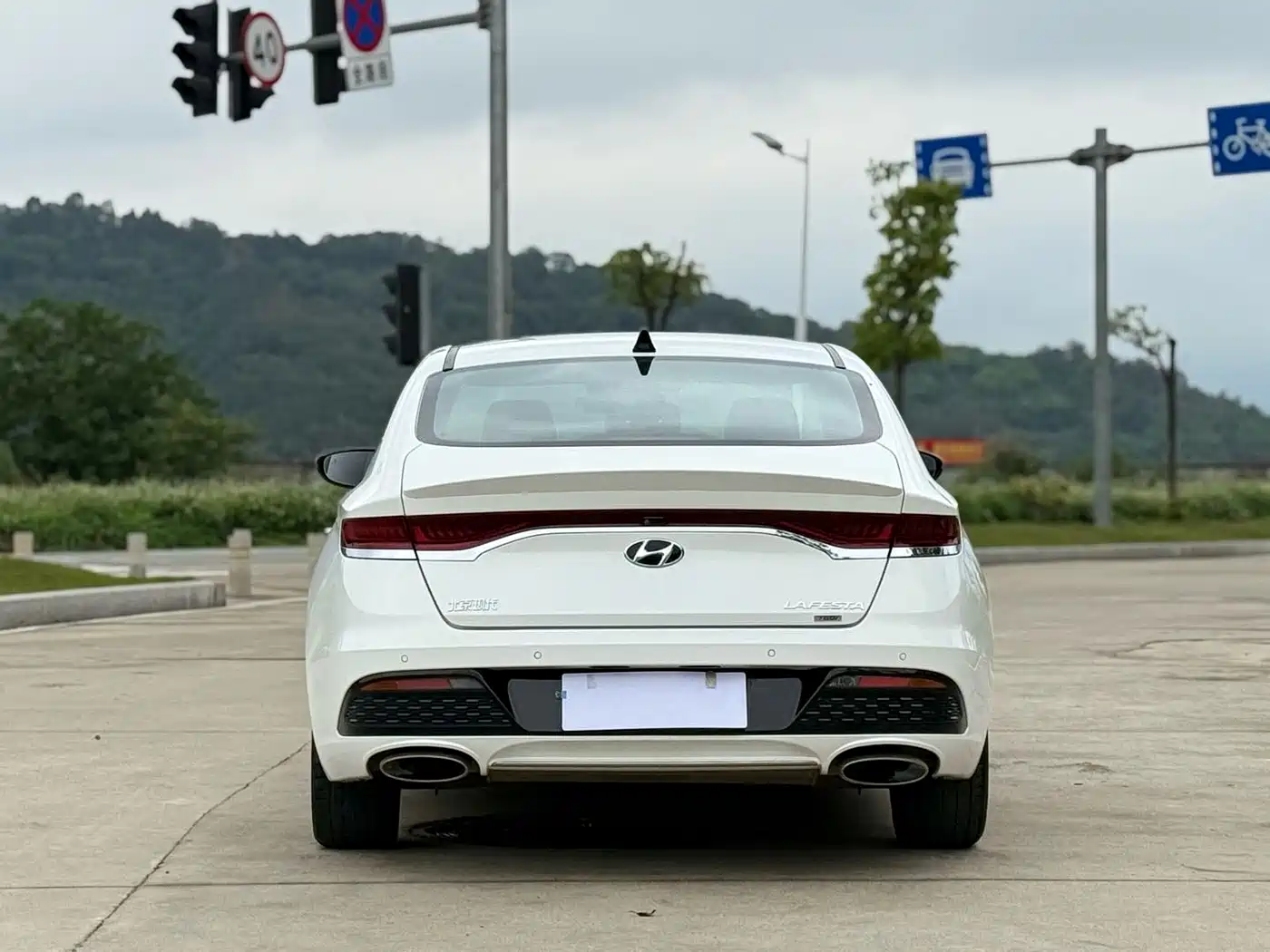 Hyundai Fista 2021 280TGDi DLX Luxury Edition фото 5