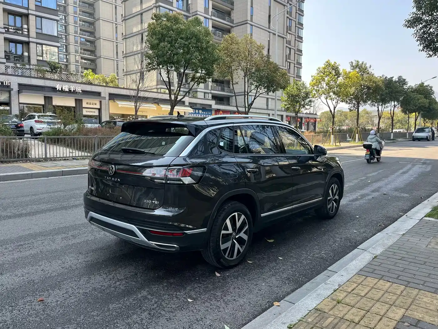 Volkswagen Tayron 2023 330TSI 2WD Luxury Plus Advanced Edition фото 6
