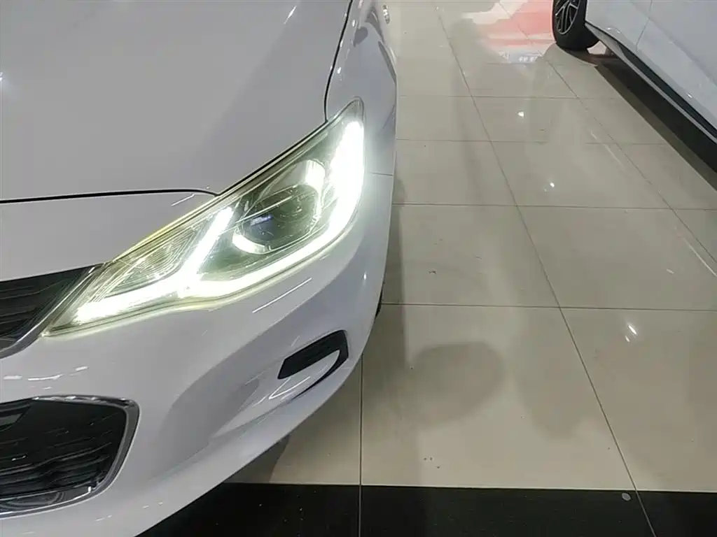 Chevrolet Cavalier 2019 320 Automatic Joy Edition фото 24
