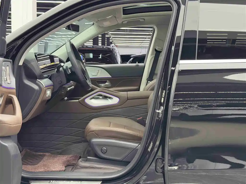 Mercedes-Benz GLS 2024 GLS 400 4MATIC фото 6