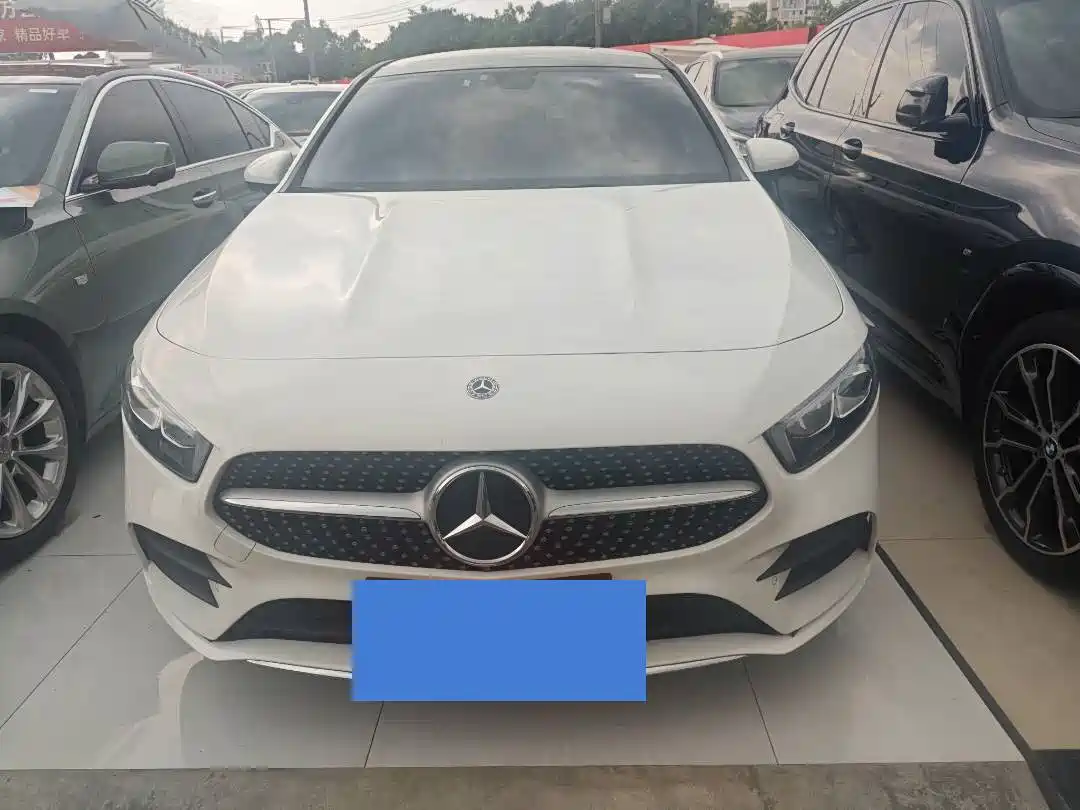 Mercedes-Benz A-Class 2019 A 200 L Sport Sedan фото 2