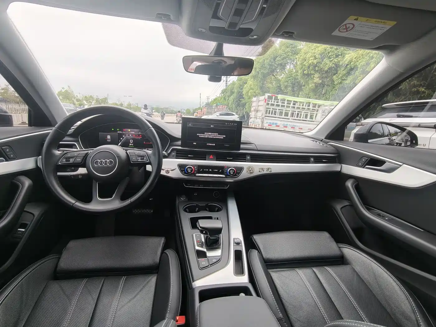 Audi A4L 2022 40 TFSI Fashion Dynamic фото 5