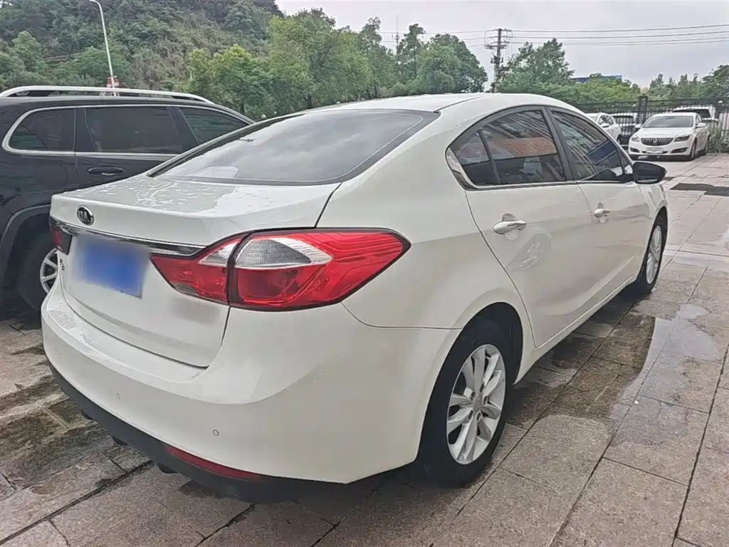 Kia K3 2016 1.6L Automatic GLS фото 7
