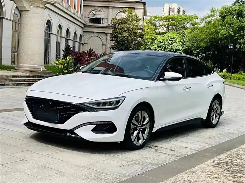 Hyundai Fista 2019 280TGDi Smart Speed Edition China V