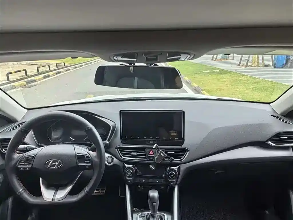Hyundai Fista 2019 280TGDi Smart Speed Edition China VI фото 5