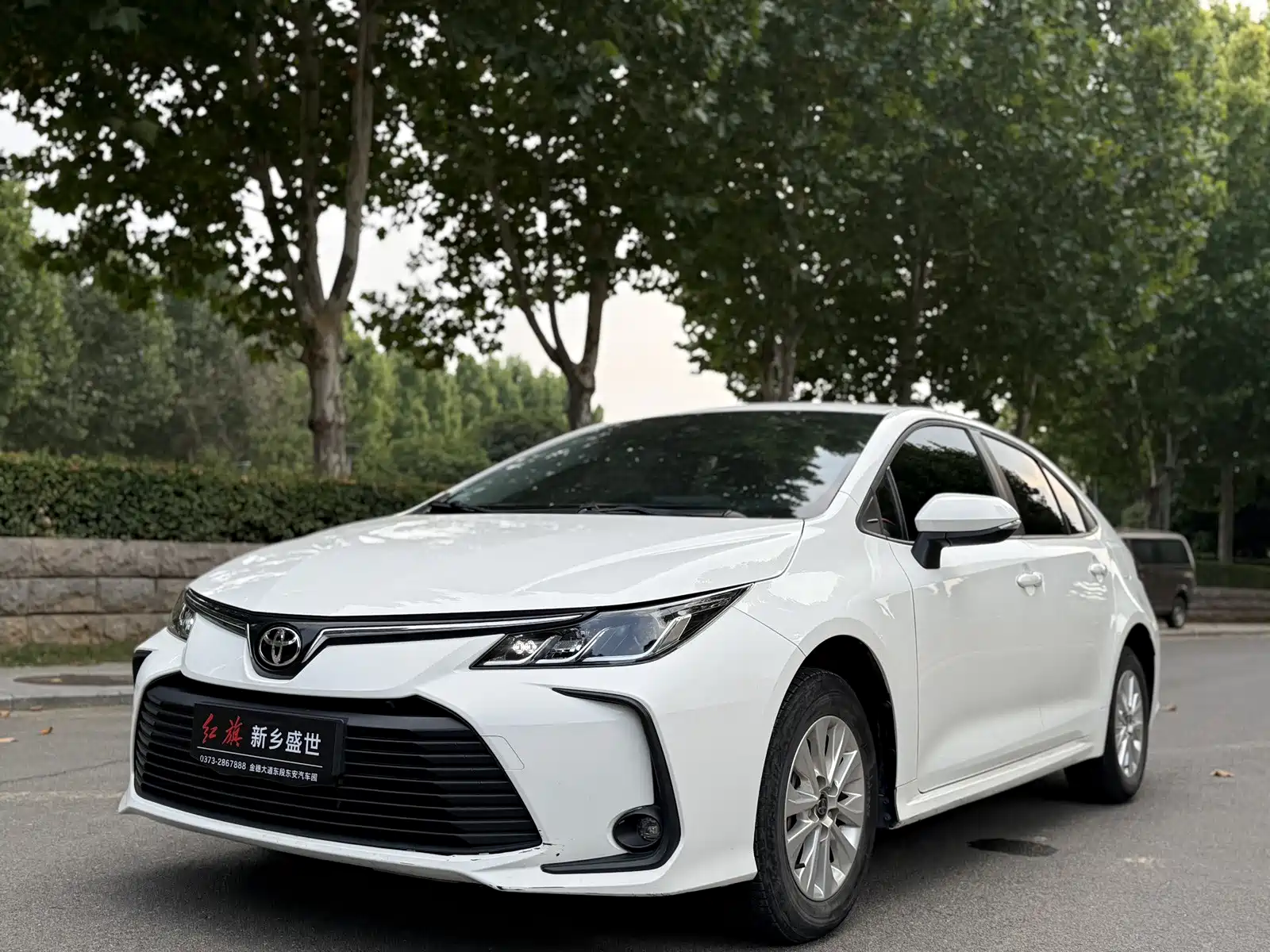 Фото 1 - Toyota Corolla