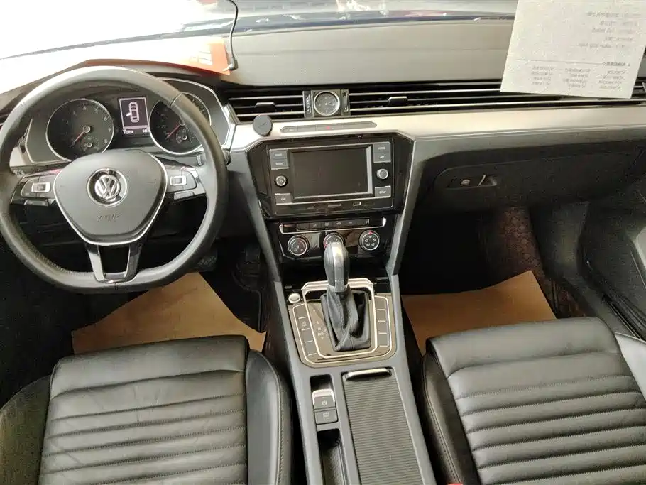 Volkswagen Magotan 2018 330TSI DSG Leading фото 12
