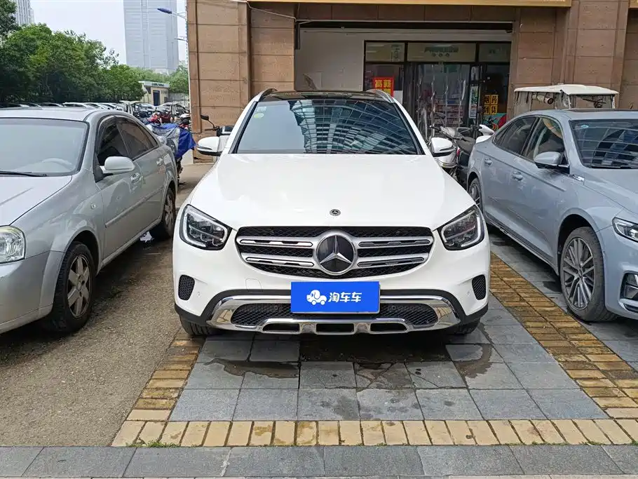 Mercedes-Benz GLC 2020 GLC 260 L 4MATIC Dynamic фото 2