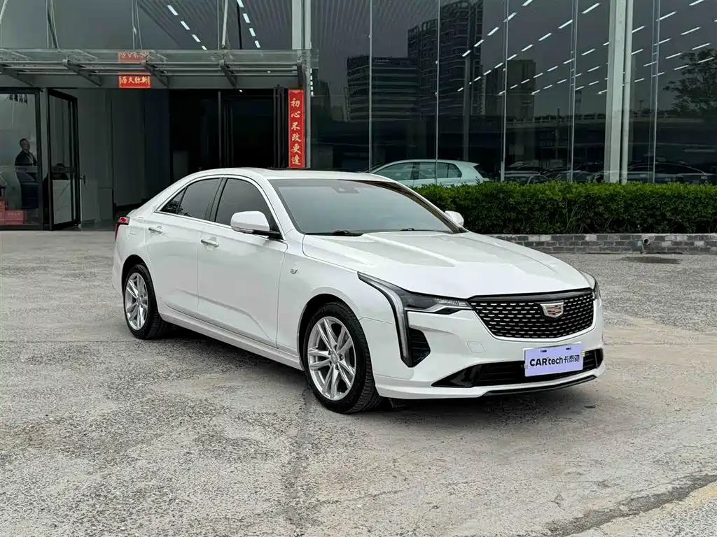 CADILLAC CT4