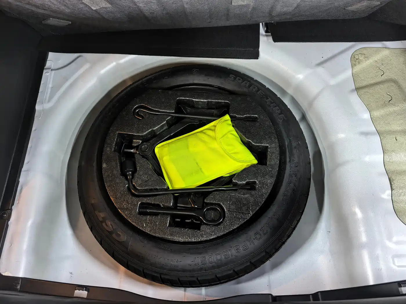 Kia KX1 2021 1.4L CVT Fun Sunroof Version фото 23