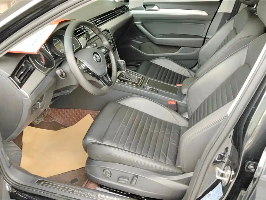 Volkswagen Magotan 2018 330TSI DSG Leading фото 9