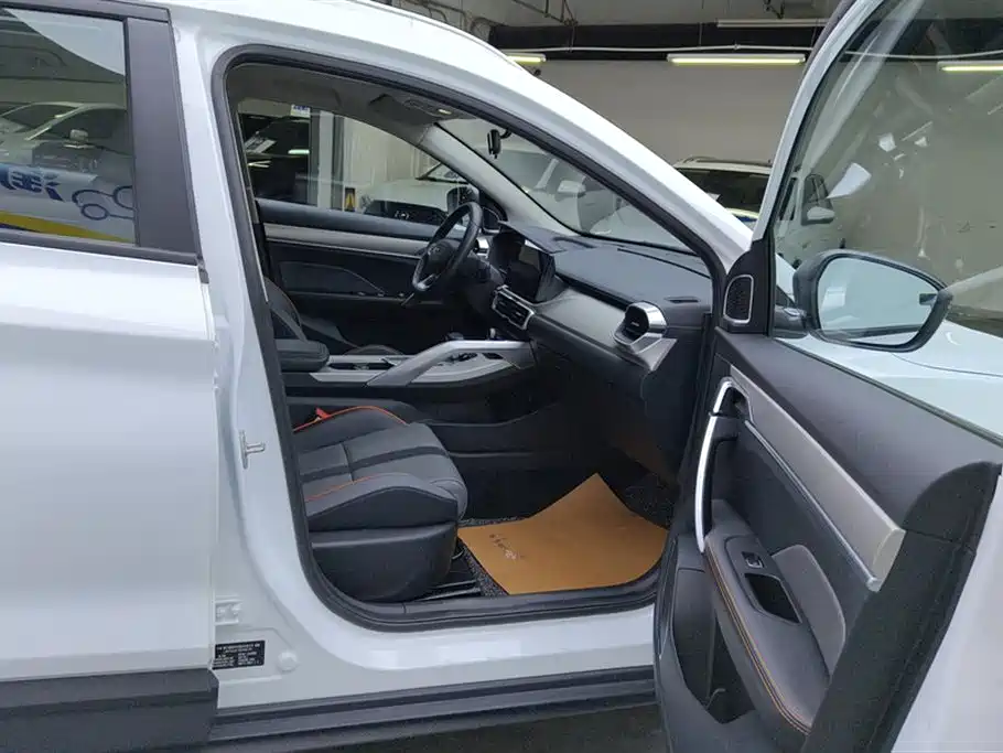 GEELY BINYUE