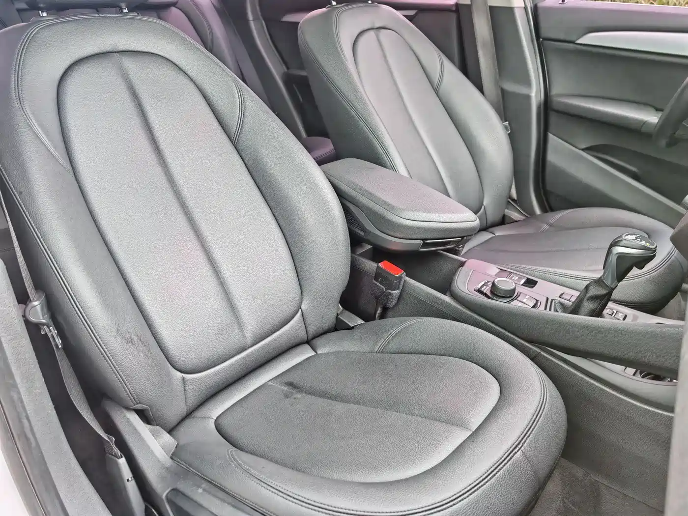 BMW X1 2018 sDrive20Li Leading Model фото 17