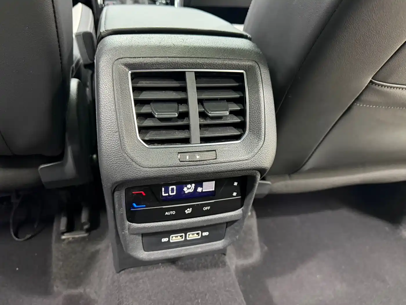 Volkswagen Tayron 2023 280TSI 2WD Luxury Plus Advanced Edition фото 18