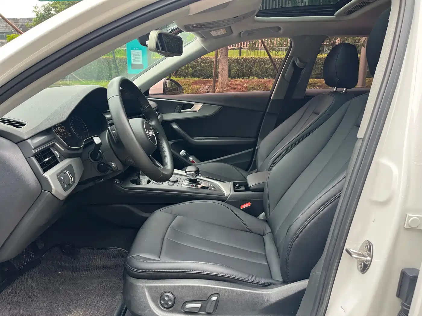 Audi A4L 2017 Plus 40 TFSI Progressive фото 8