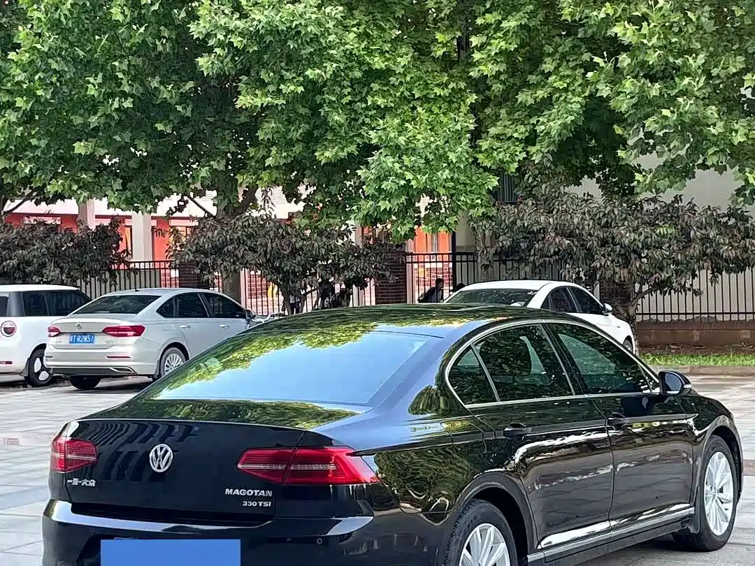 Volkswagen Magotan 2017 330TSI DSG Leading фото 5