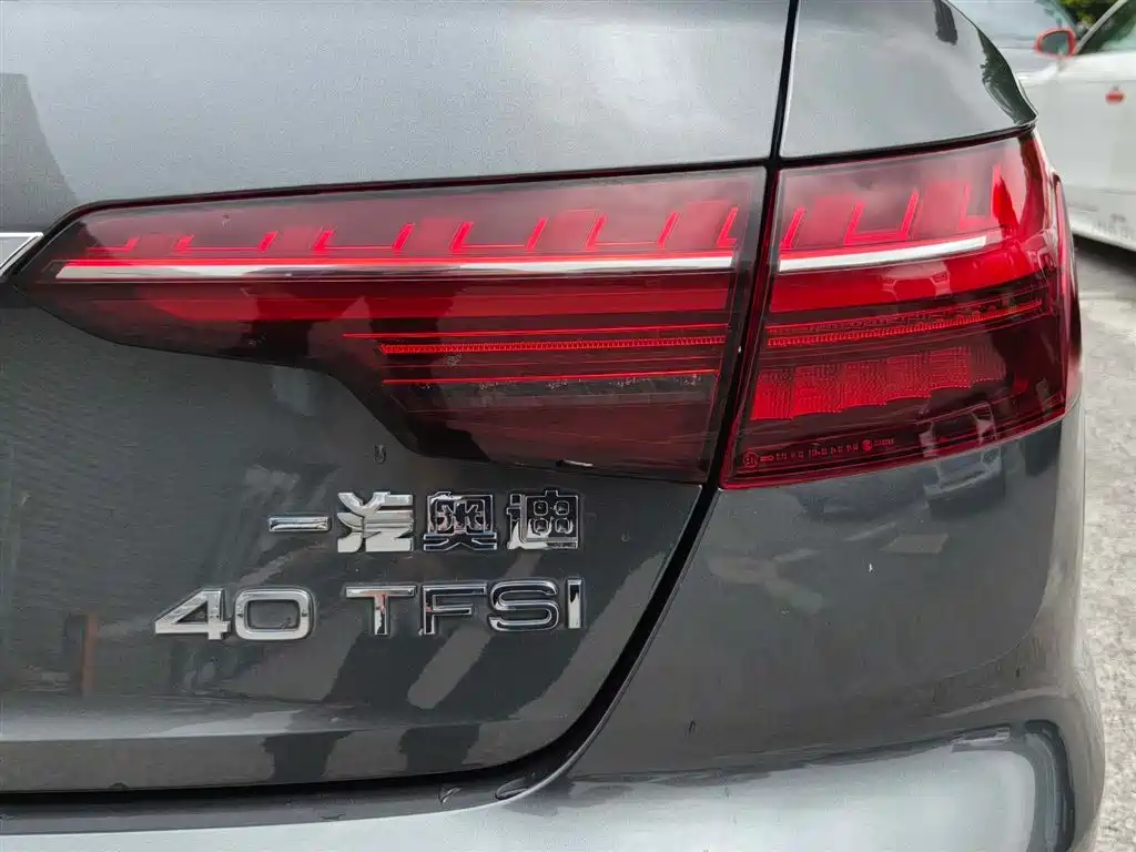 Audi A4L 2020 40 TFSI Luxury Dynamic фото 19