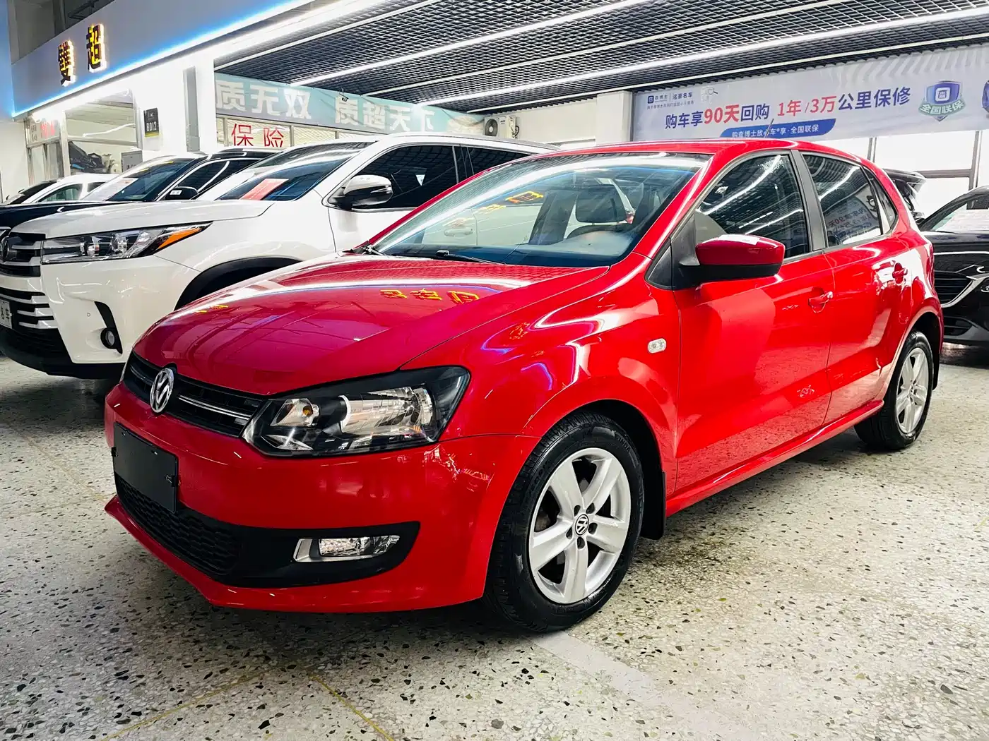 Volkswagen Polo 2011 1.4L Automatic Style Edition фото 2