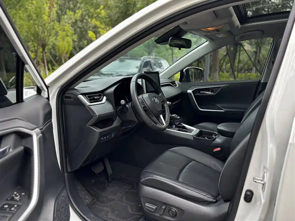 Toyota RAV4 Rongfang 2021 2.0L CVT 2WD Premium фото 13