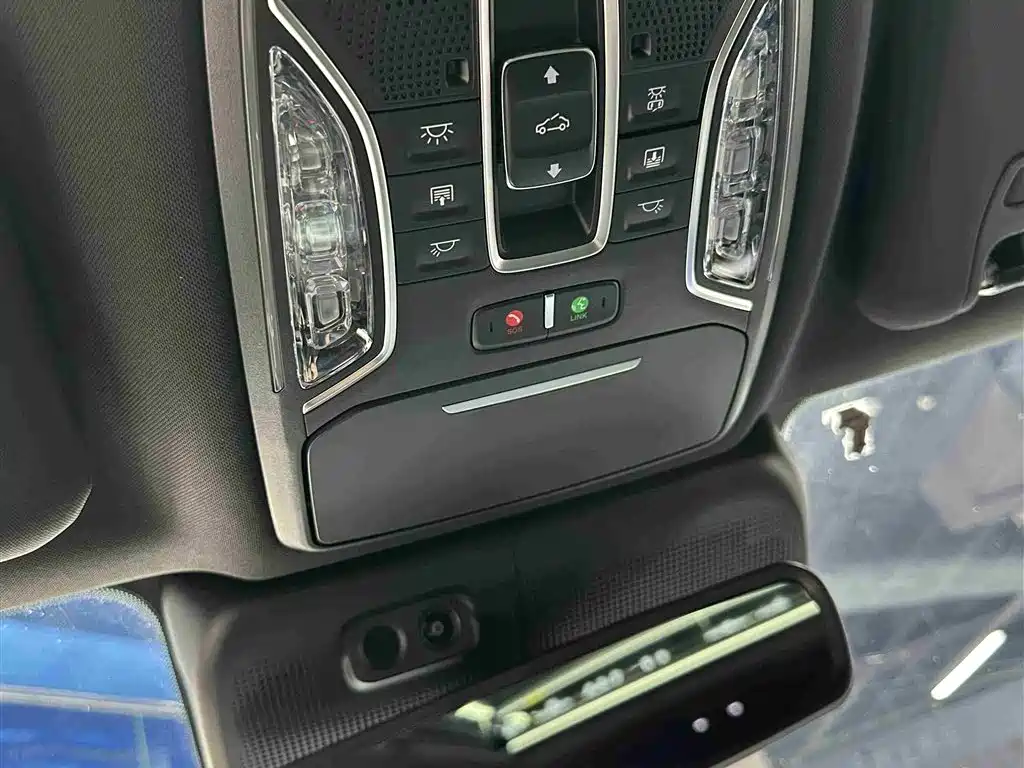 GAC Trumpchi Trumpchi GS8 2022 Hybrid Series 2.0TM 4WD Premium Edition (7-Seater) фото 13
