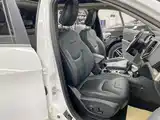 Фото 24 - Jeep Cherokee