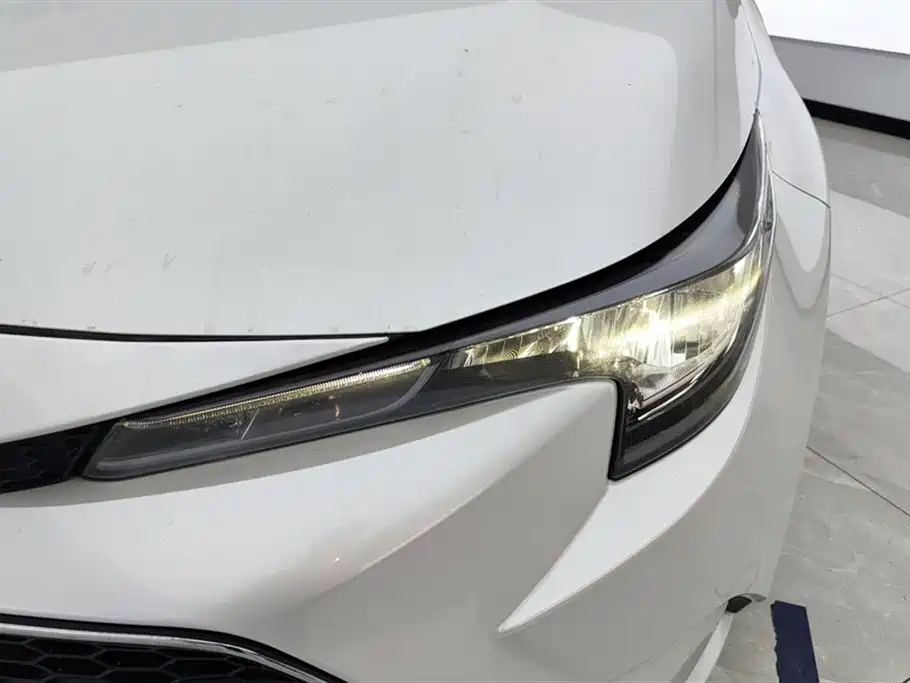 Toyota Levin 2021 185T CVT Luxury Edition фото 5