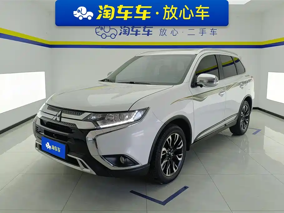 Mitsubishi Outlander 2020 2.0L 2WD Premium 7-seater