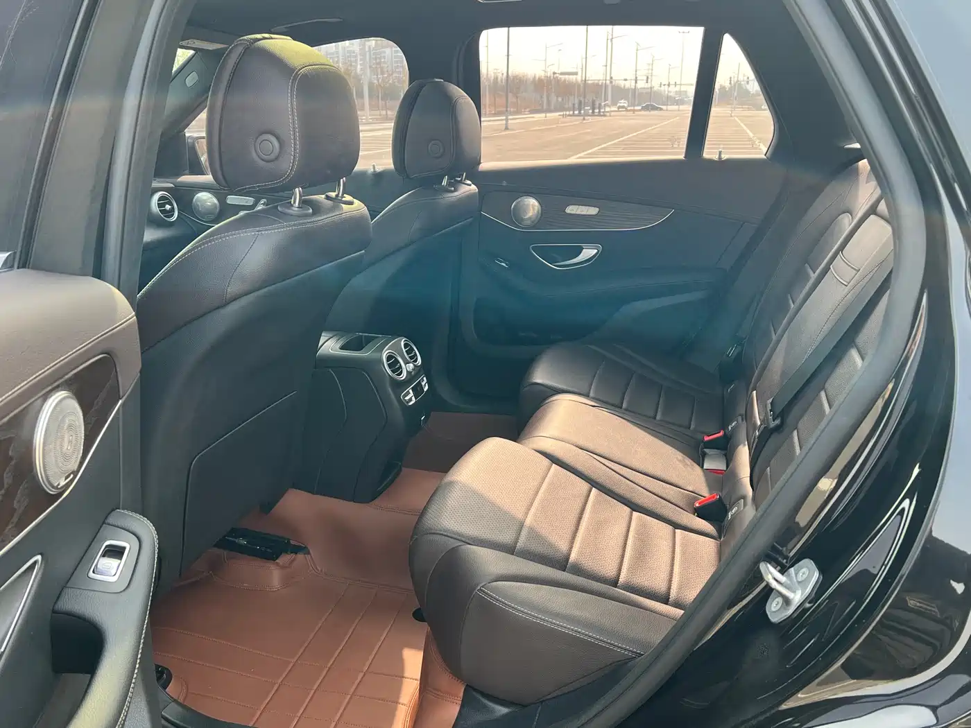 Mercedes-Benz GLC 2022 GLC 300 L 4MATIC Dynamic Collector's Edition фото 7