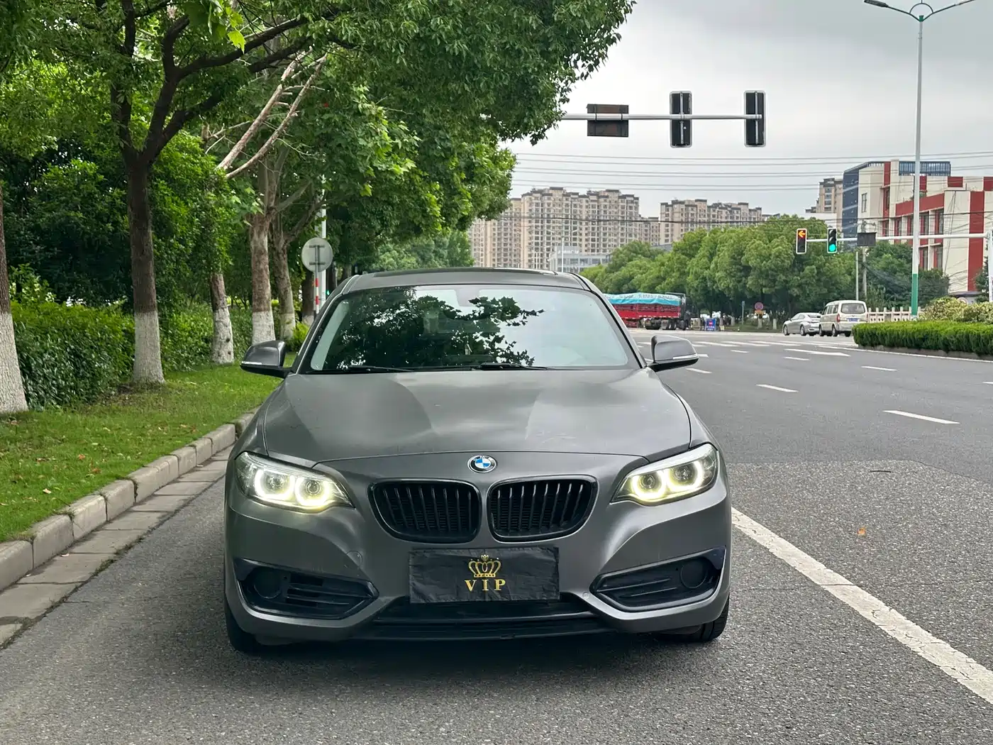 BMW 2 Series (Import) 2018 220i Sport Design Package фото 2