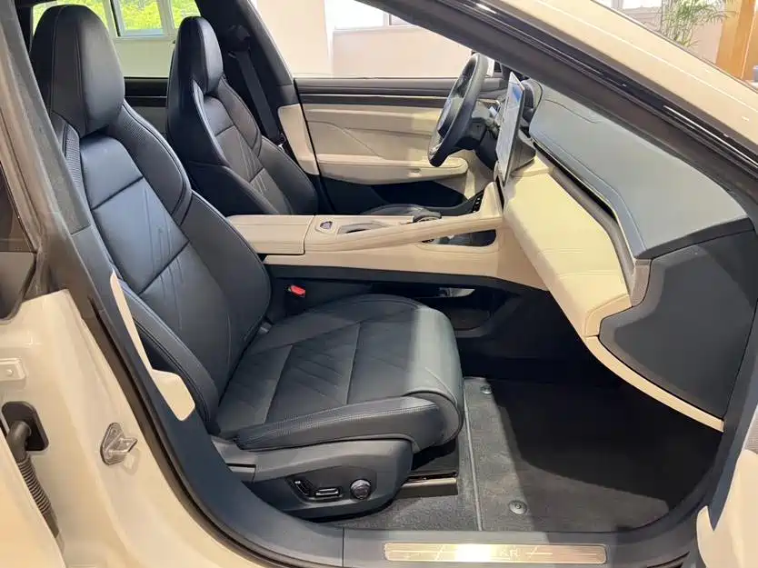 ZEEKR EXTREME KRYPTON 001