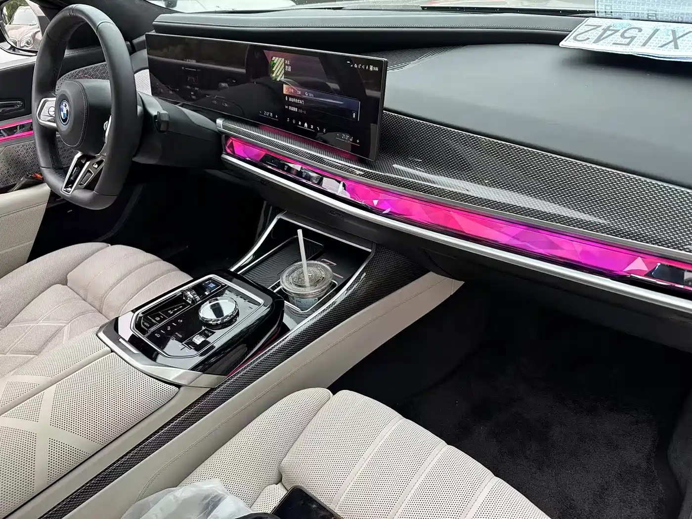 BMW i7 2023 Model xDrive60L M Sport Package фото 8