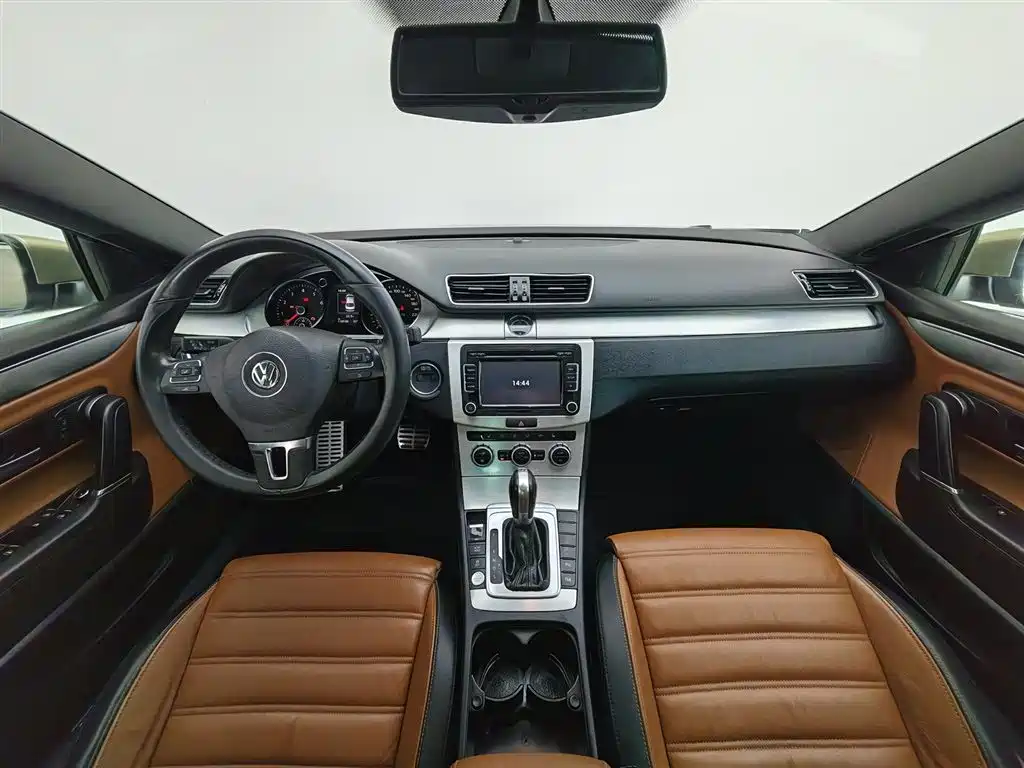 Volkswagen FAW-Volkswagen CC 2015 2.0TSI Luxury фото 5